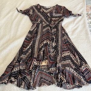 Cute dress with eyelet sleeves